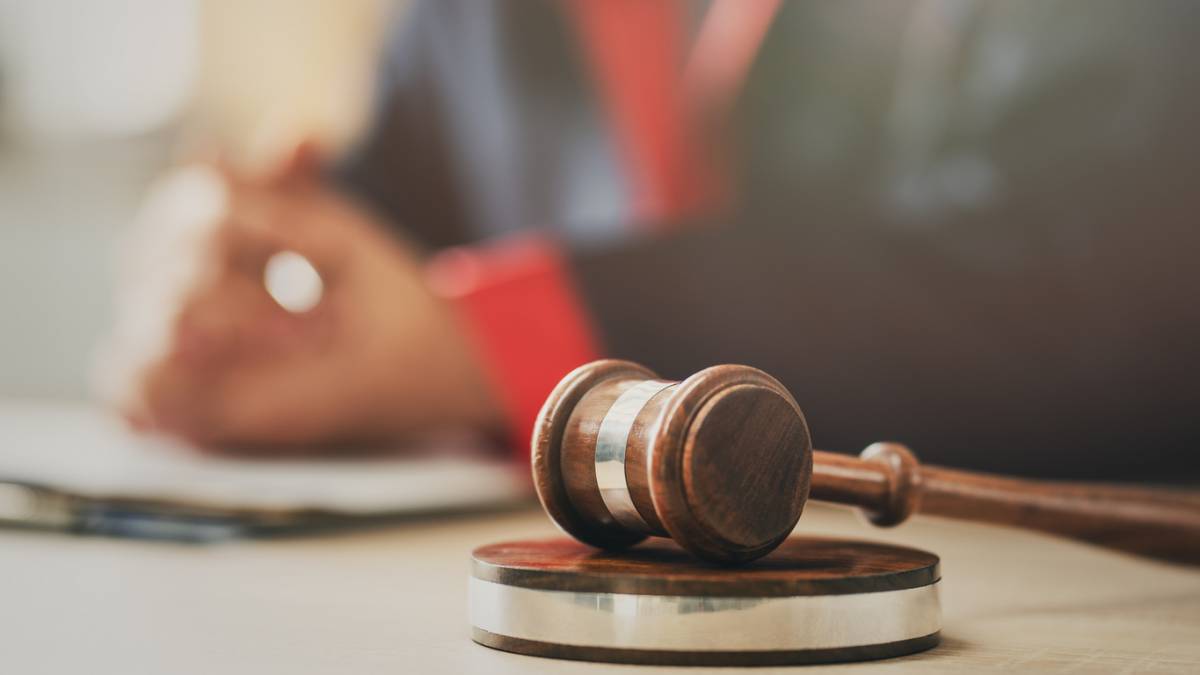 Recours contre une décision de l'administration avec un avocat